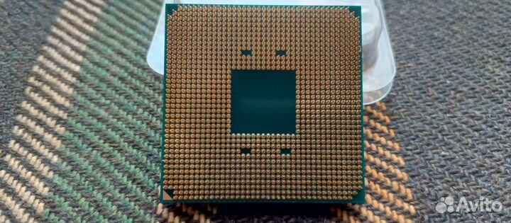 Процессор AMD Ryzen 7 1700