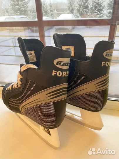 Коньки хоккейные 43 размер