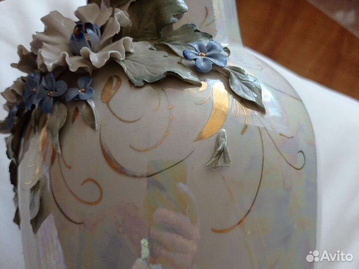 Ваза для цветов фарфоровая