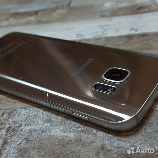 Samsung Galaxy S7, 4/32 ГБ