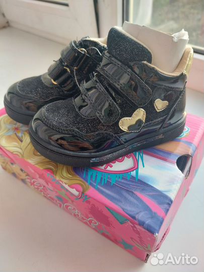 Обувь на девочку