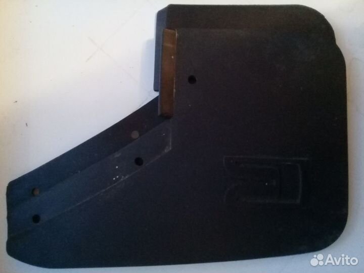 Брызговики на млсквич 2141