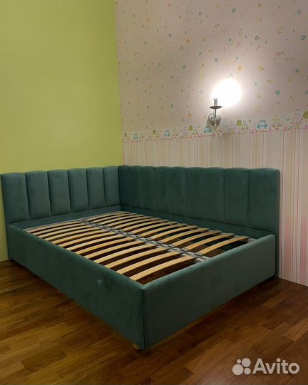 Кровать детская угловая