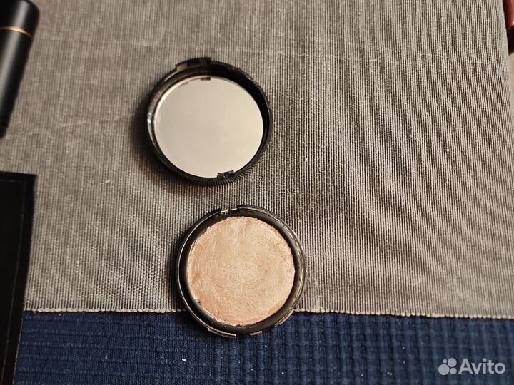 Romanovamakeup хайлайтер