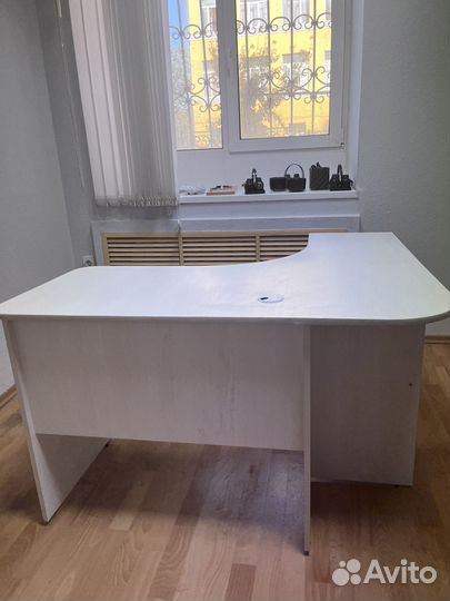 Стол компьютерный