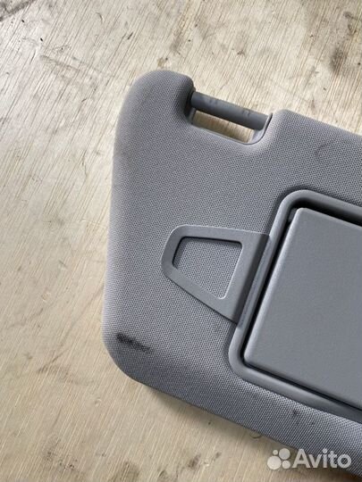 Козырек солнцезащитный правый Mercedes-Benz