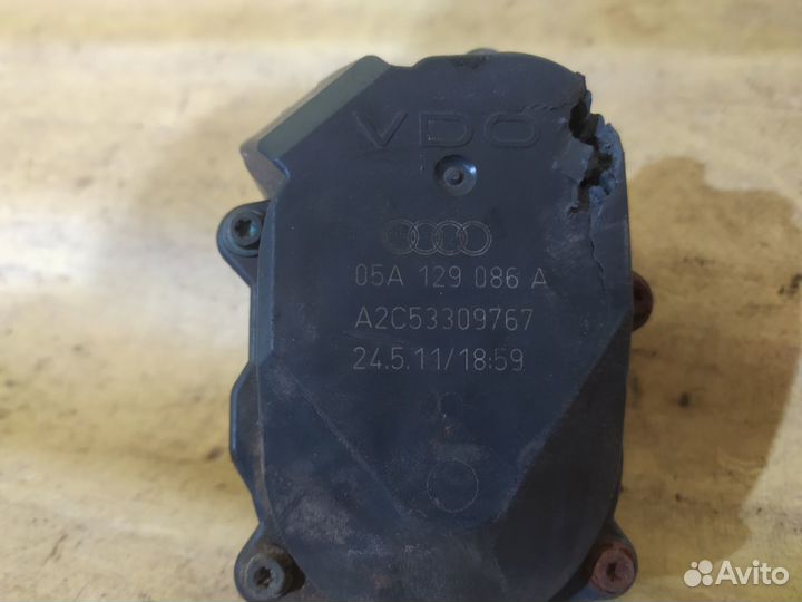 Заслонка дроссельная Audi Q7 4L 2005-2015