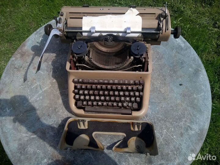 Печатающая машинка