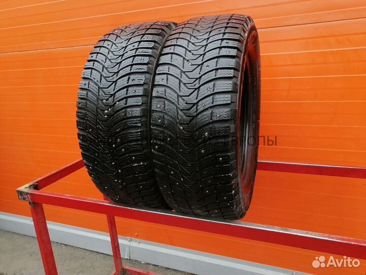 Michelin X-Ice North 3 215/55 R16 94H