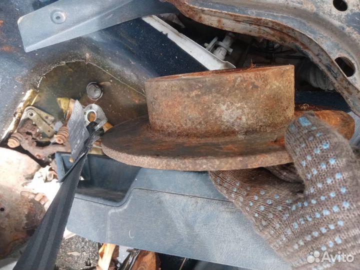 Диск тормозной задний Audi 80 В3