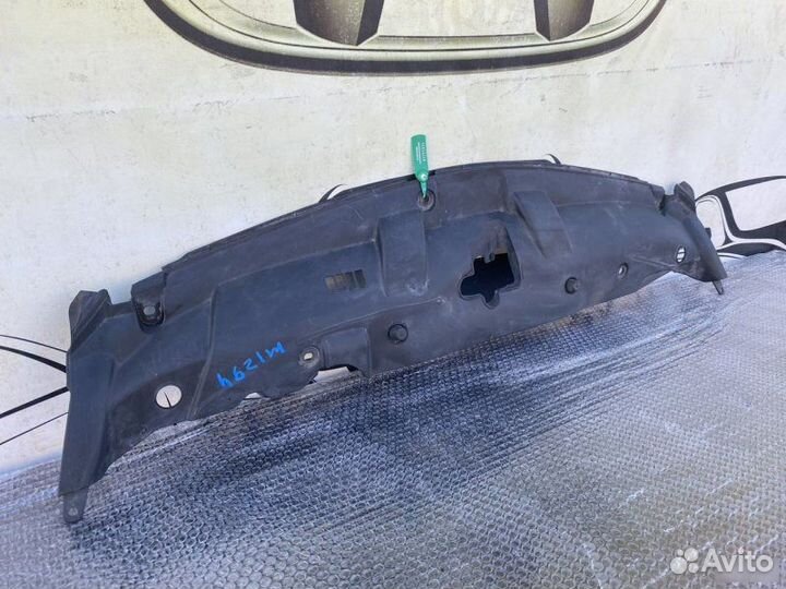 Накладка рамки радиаторов Honda Civic 8