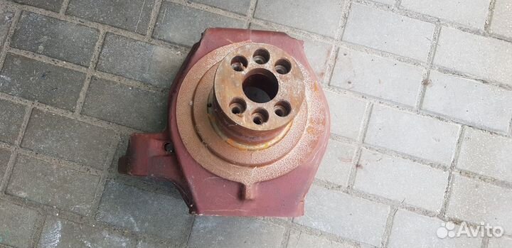 Кулак поворотный левый мтз 2522, 3022, 3522