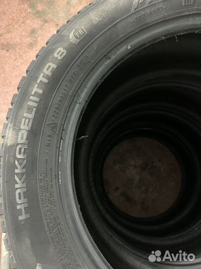 Nokian Tyres Hakkapeliitta 8 225/55 R17 97T