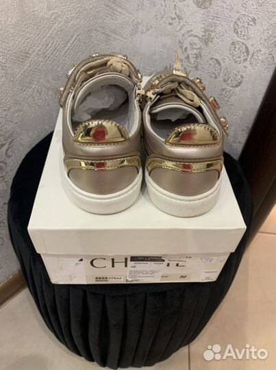 Кроссовки для девочки