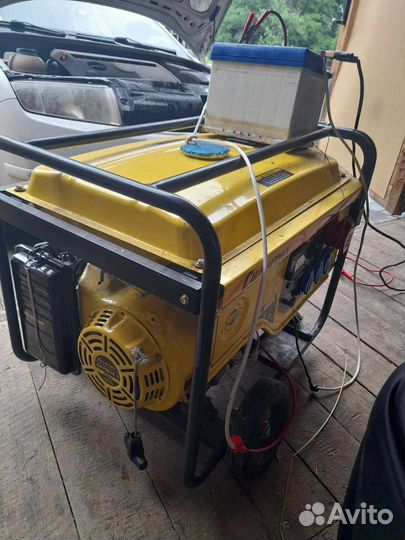 Бензогенератор