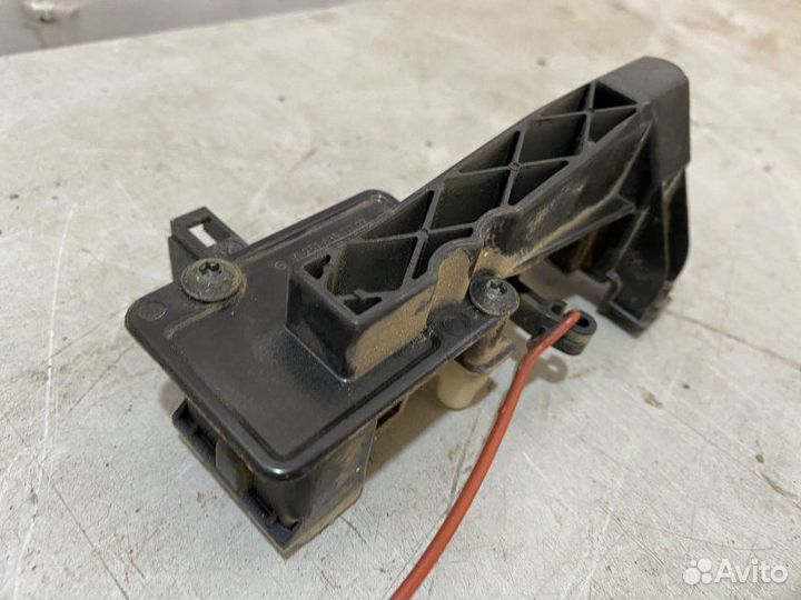 Активатор крышки бензобака Mercedes Gl-Class X164