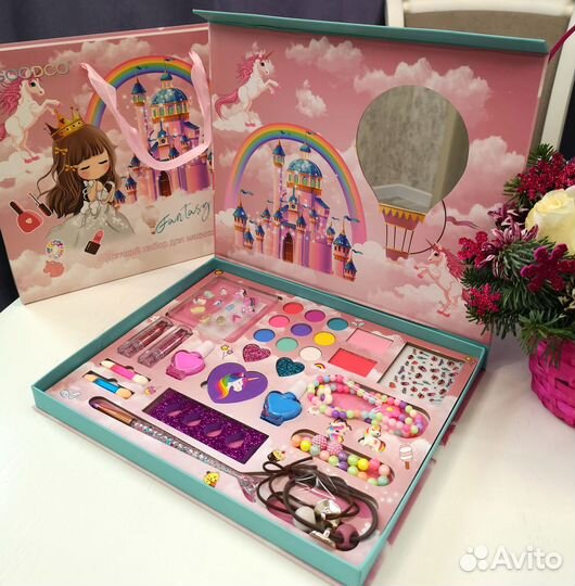 Набор детской косметики в подарок для девочки