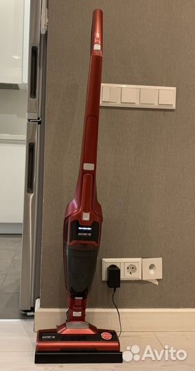 Пылесос беспроводной Polaris красный