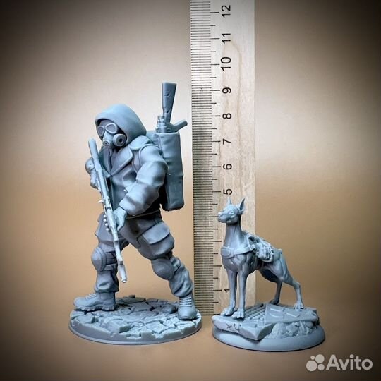 Миниатюра 3d фигурка Сталкер с собакой