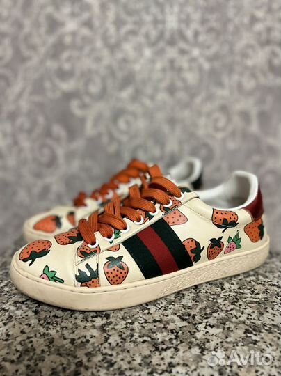 Кроссовки gucci