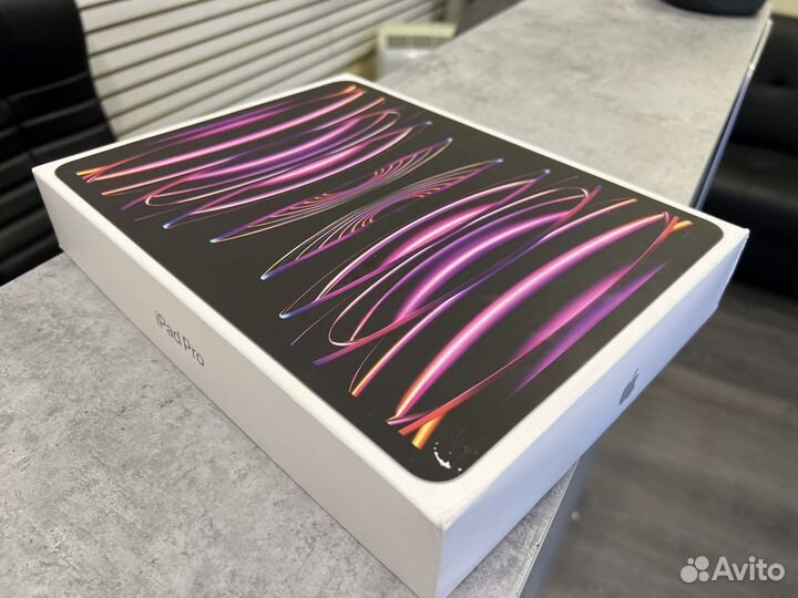 Планшет Apple iPad Pro 12.9 (2022)