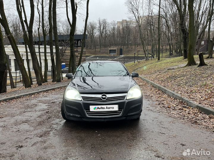 Opel Astra 1.6 МТ, 2012, 188 000 км