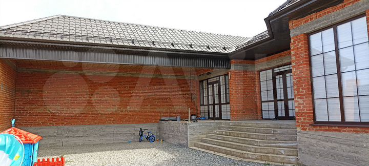 Дом 180 м² на участке 6 сот.