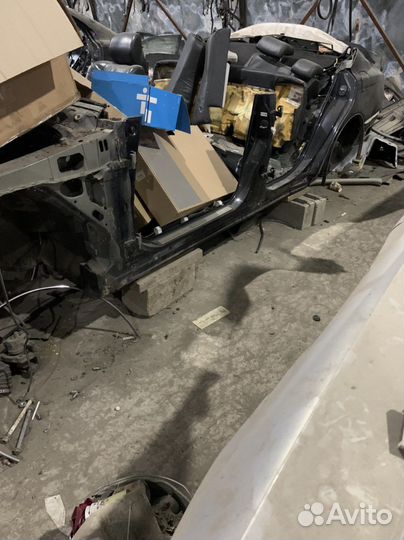 Левый порог стойки Toyota Crown Majesta 186