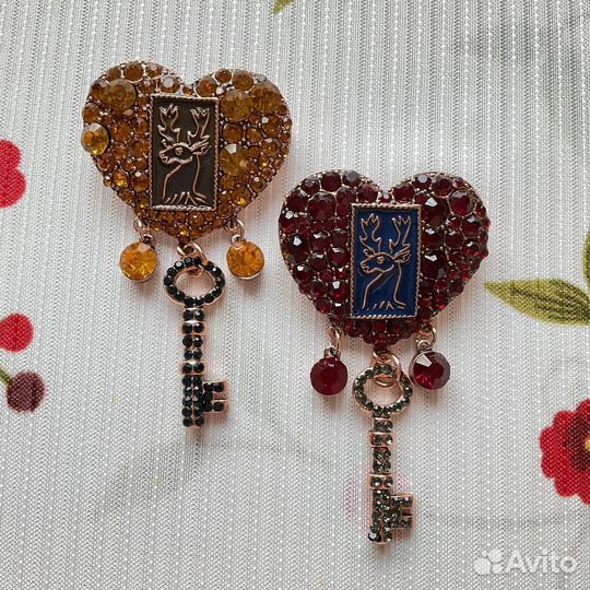 Брошь сердце ключ олень