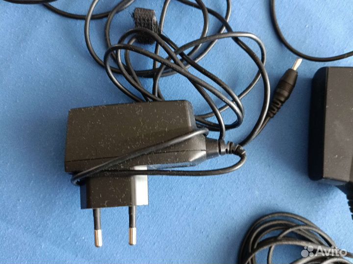 Зарядное устройство