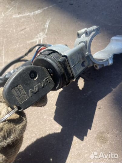 Замок зажигания Chevrolet Niva