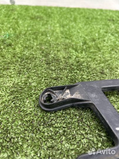 Кронштейн бампера задний левый Bmw X5 E70