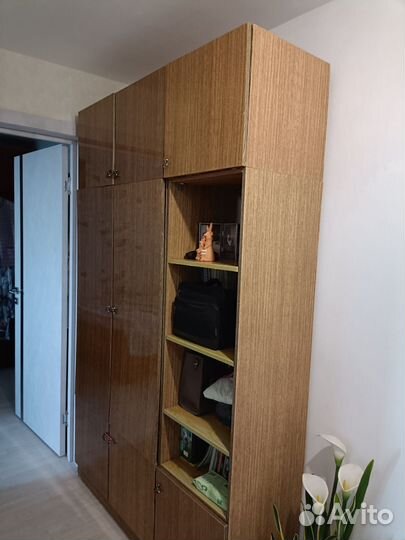 Шкаф