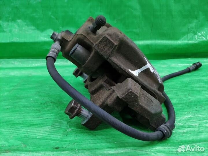 Суппорт тормозной п/п VW Tiguan / Passat / Audi Q3