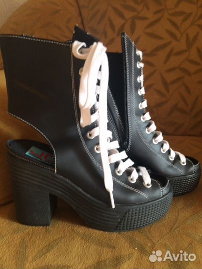 Продам ботильоны