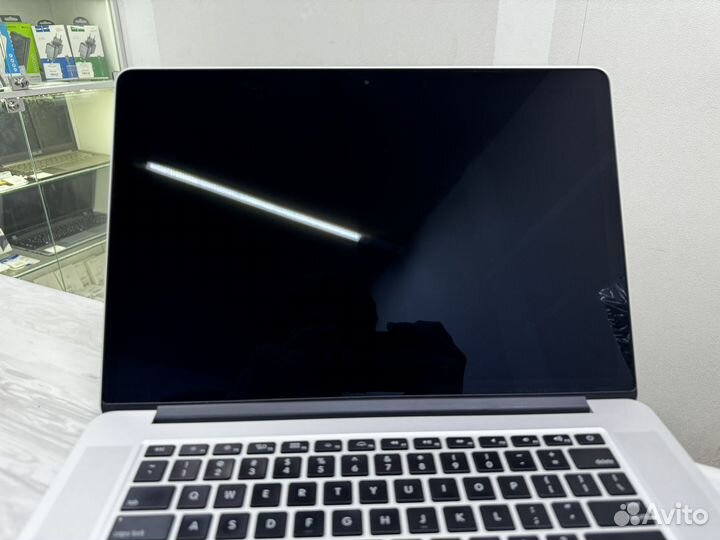 Apple macbook pro 15 retina 2015