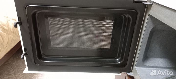 Микроволновая печь
