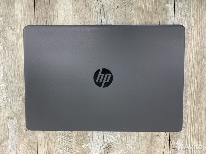 Ноутбук HP Laptop
