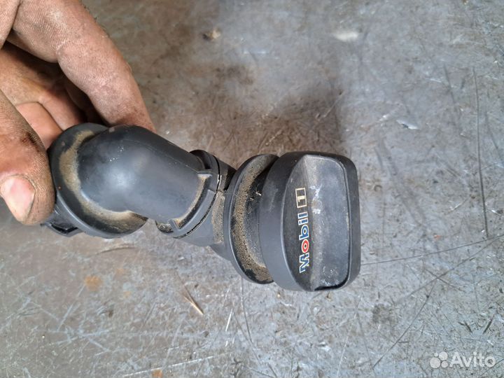 Горловина залива масла Cadillac SRX