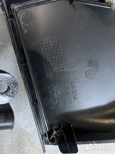 Корпус блока предохранителей Renault Logan 1