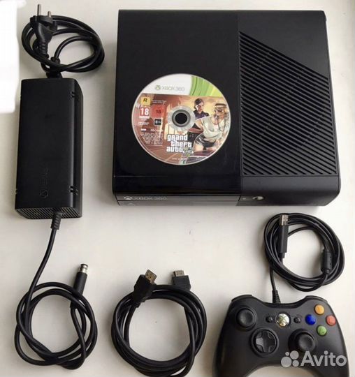 Xbox 360 Е + 7игр