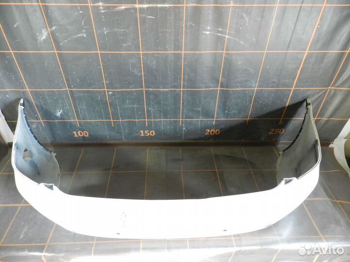 Бампер задний - Lexus IS 2