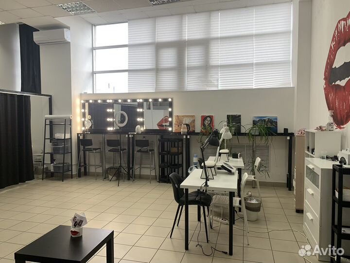 Продажа студии красоты в центре города