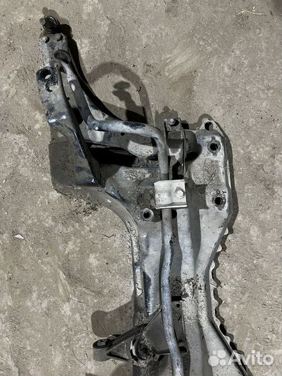 Подрамник ford focus 1