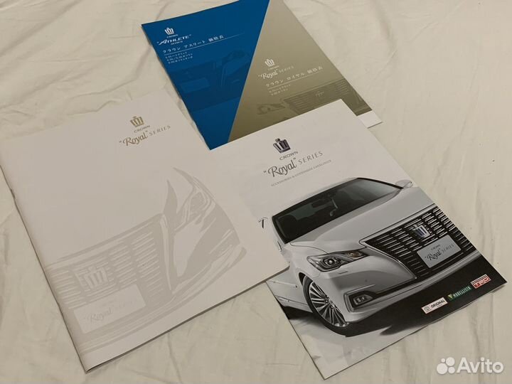 Дилерские каталоги Журналы Брошюры Toyota