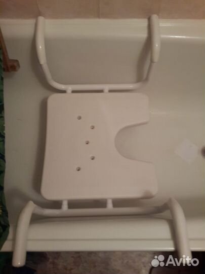 Стульчик для купания в ванной
