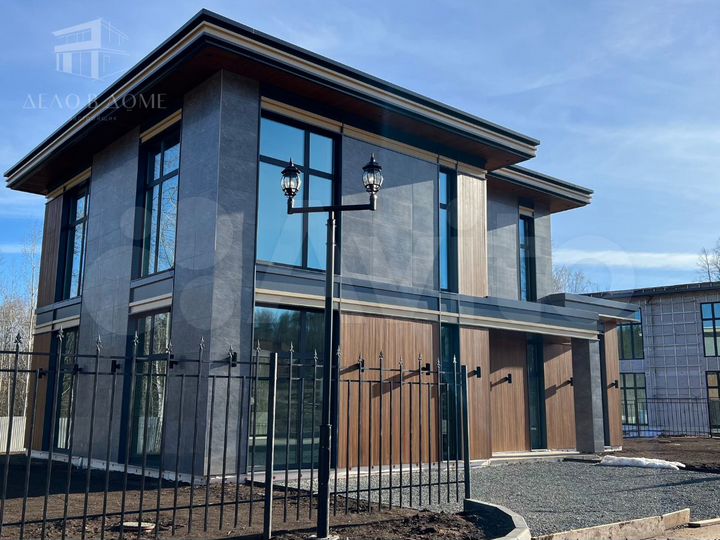 Коттедж 216 м² на участке 11,6 сот.