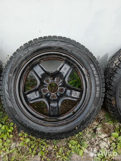 Pirelli Formula Ice FR 205/55 R16