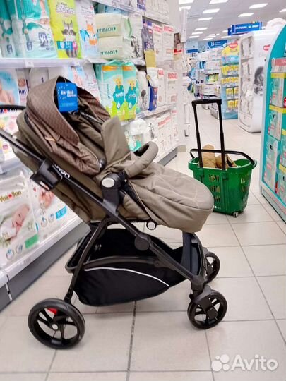Прогулочная коляска новая