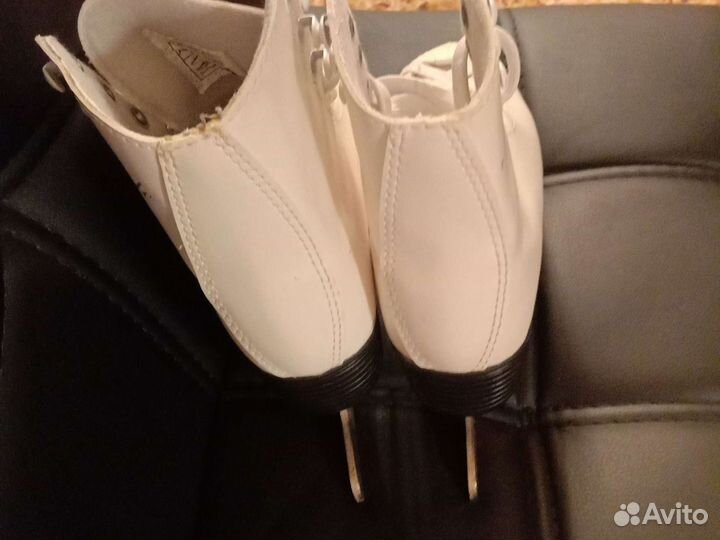 Коньки фигурные